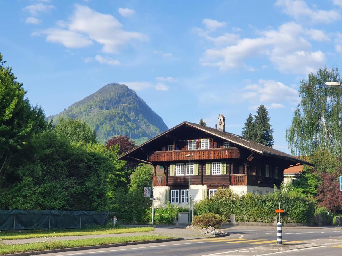 Zentral Gelegene Wohnung Mit Grossem Garten Interlaken Chambre photo